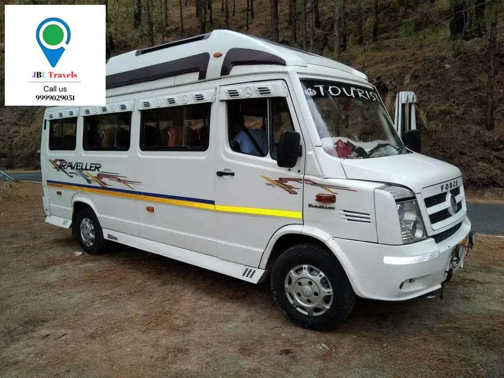 9 Seater Tempo Traveller in Noida